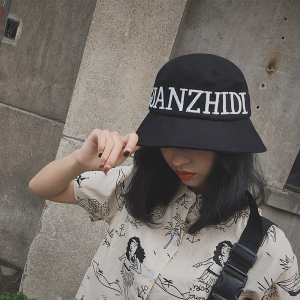 Palarie casual dama cu broderie inscriptie tip idiot