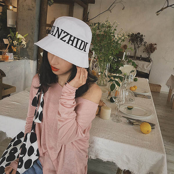 Palarie casual dama cu broderie inscriptie tip idiot