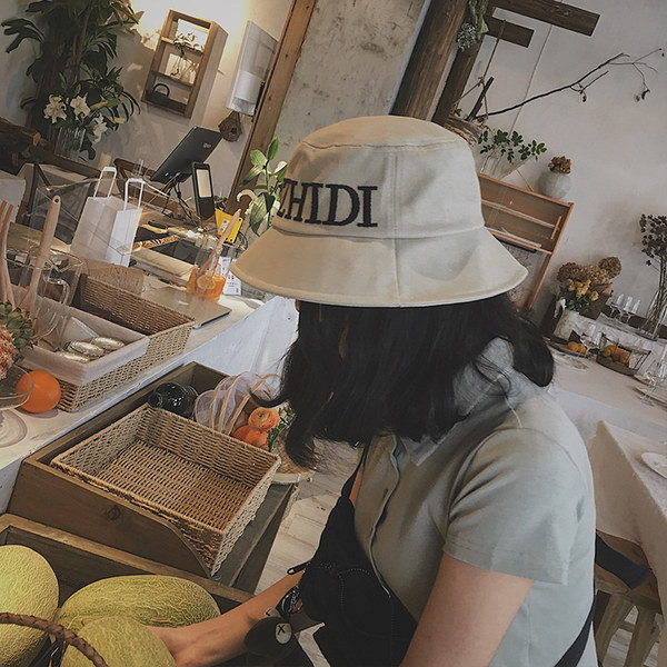 Palarie casual dama cu broderie inscriptie tip idiot