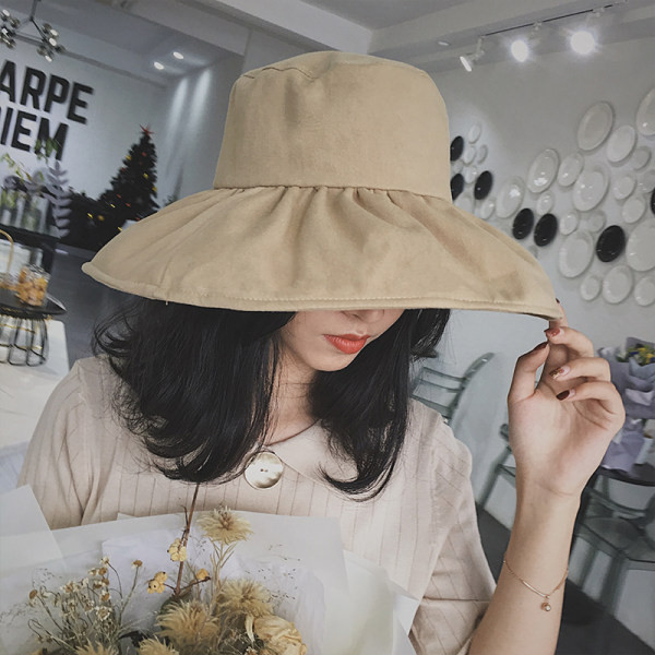 Pălărie elegantă de damă cu franjuri