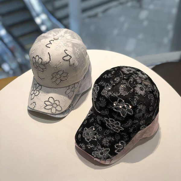 Palarie de dama moderna cu pietre si vizor in mai multe culori