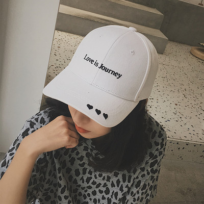 Palarie de dama model nou cu vizor si inscriptionare