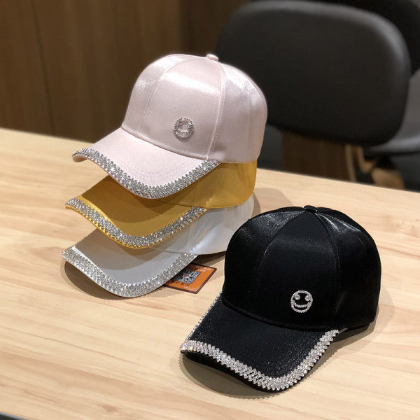 Palarie de dama cu pietre si vizor