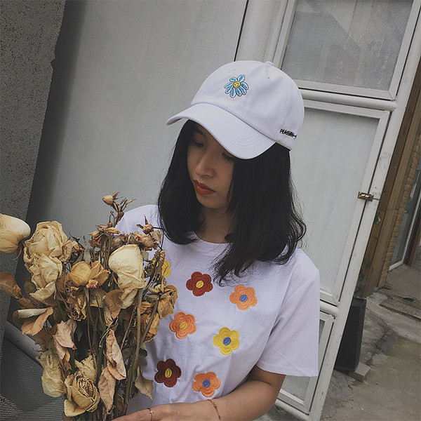 Palarie casual dama cu broderie margarete si vizor