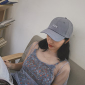 Svakodnevna ženska kapa sa šiltom