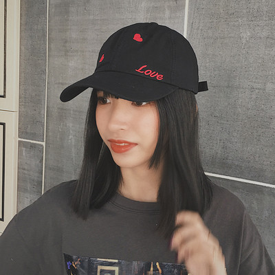 Palarie casual cu vizor si broderie inima