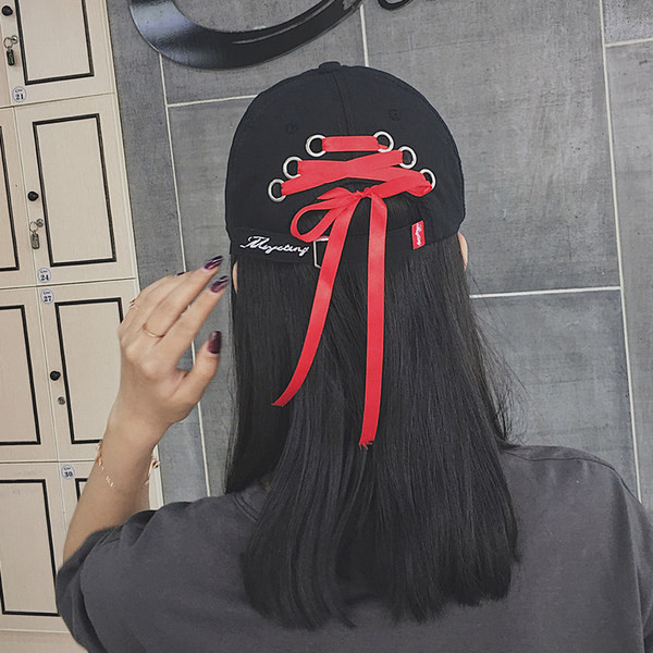 Palarie casual cu vizor si broderie inima