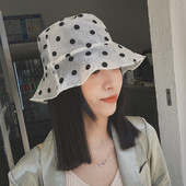 Palarie de dama cu puncte la periferie