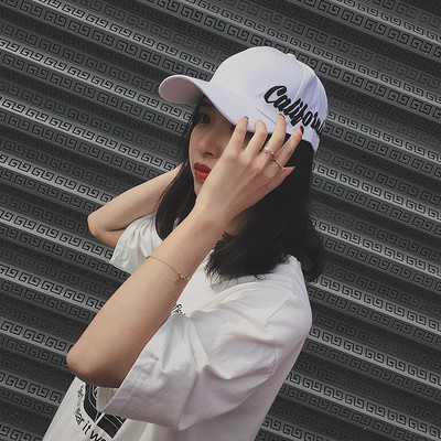 Șapcă de baseball pentru femei cu inscripția California