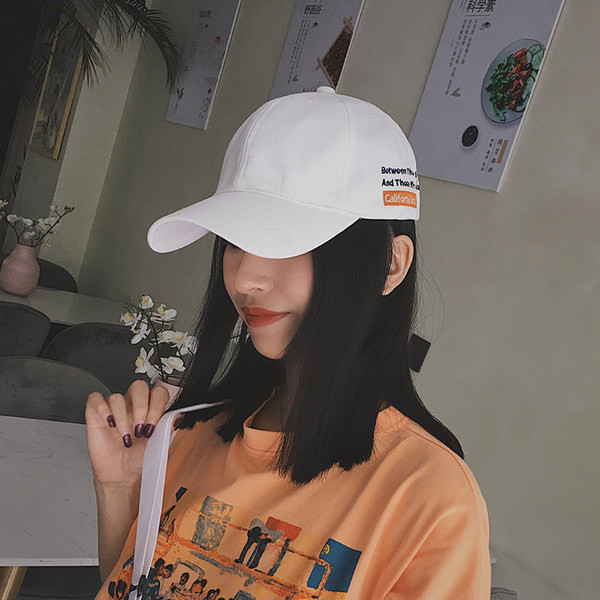 Șapcă de baseball pentru femei cu inscripții laterale