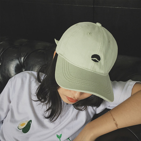 Șapcă de baseball de damă cu vizor și broderie - mai multe culori