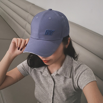 Șapcă de baseball de damă cu vizor și litere brodate