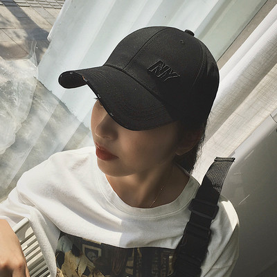 Șapcă de baseball de damă cu vizor și litere brodate