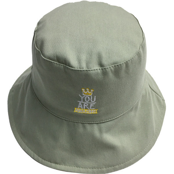 Pălărie modernă de idiot pentru femei cu o inscripție