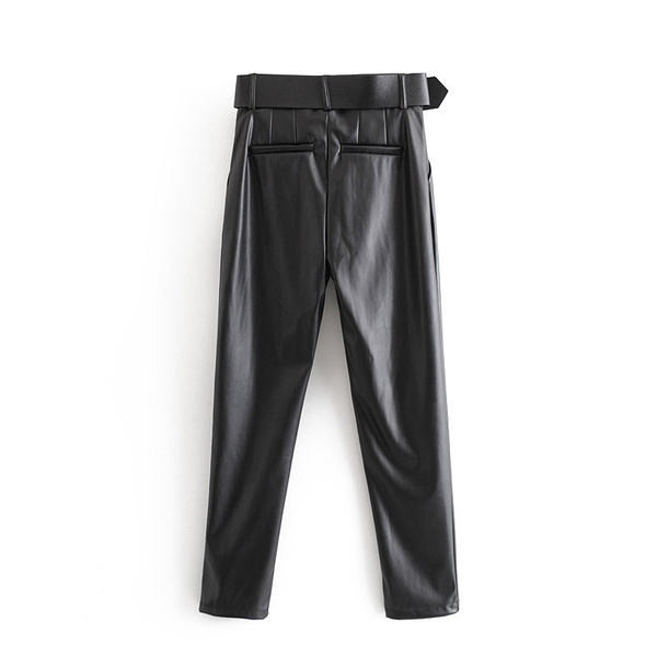 Pantaloni moderni din piele cu talie inalta si curea