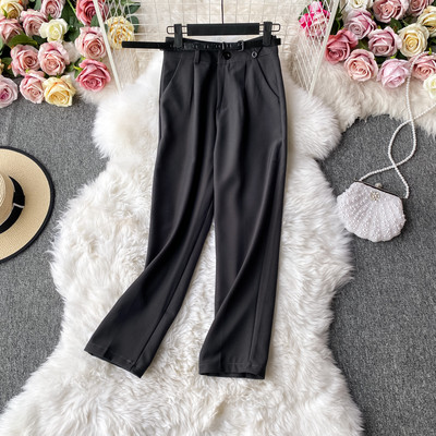 Дамски панталон с колан и джобове