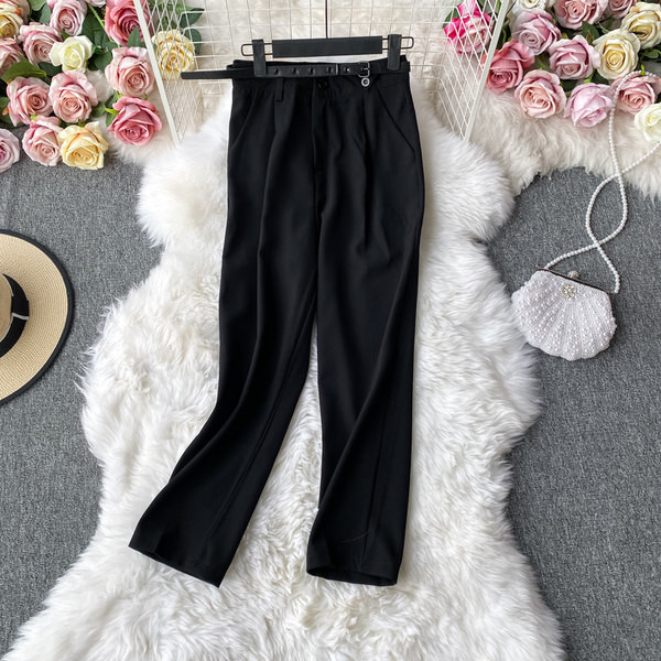 Дамски панталон с колан и джобове