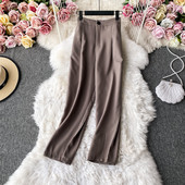 Γυναικείο παντελόνι με ψηλή μέση και κουμπί