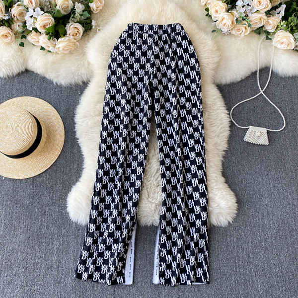 Pantaloni de dama cu talie inalta in alb-negru