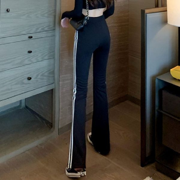 Model nou de pantaloni de dama cu margini si talie elastica