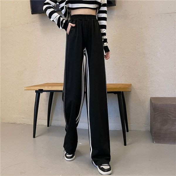 Дамски широк панталон с ластична талия и кант 