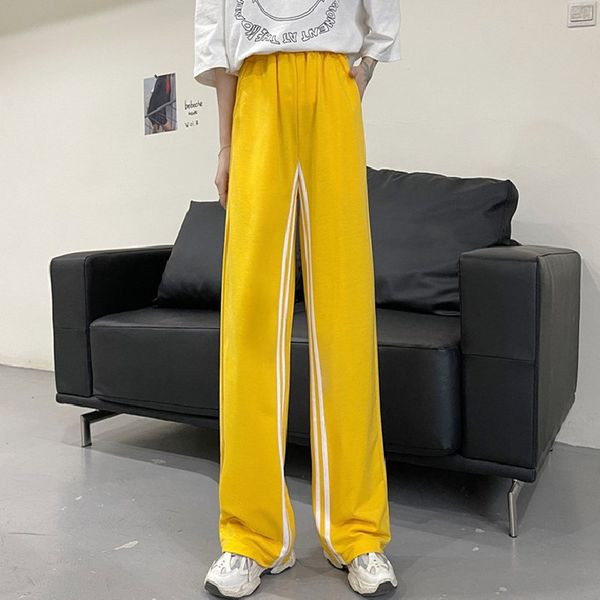 Дамски широк панталон с ластична талия и кант 