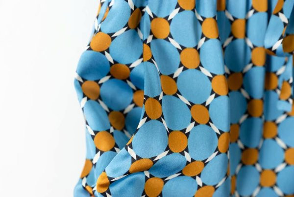 Pantaloni largi casual cu model cu model