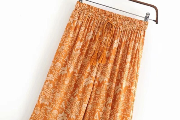 Pantaloni largi casual cu talie elastica