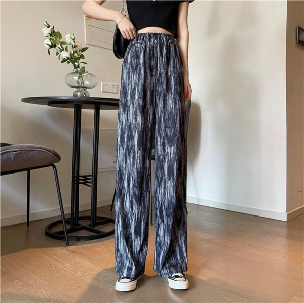 Дамски широк панталон с висока талия и цветен принт 