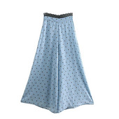 Pantaloni largi casual cu elastic si dantela