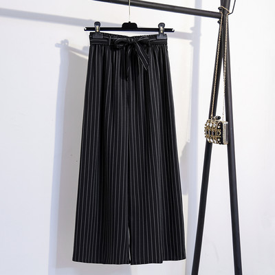 Нов модел дамски раиран панталон с панделка