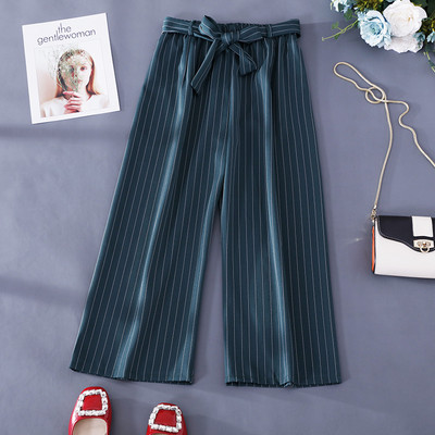 Moderni ženski model hlača na pruge širok