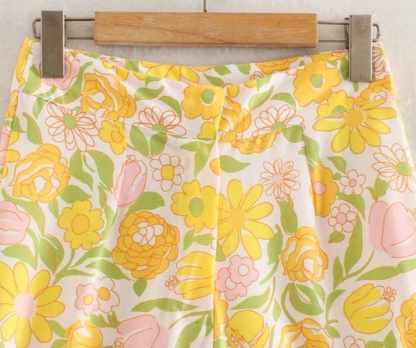 Pantaloni largi de vara cu model floral