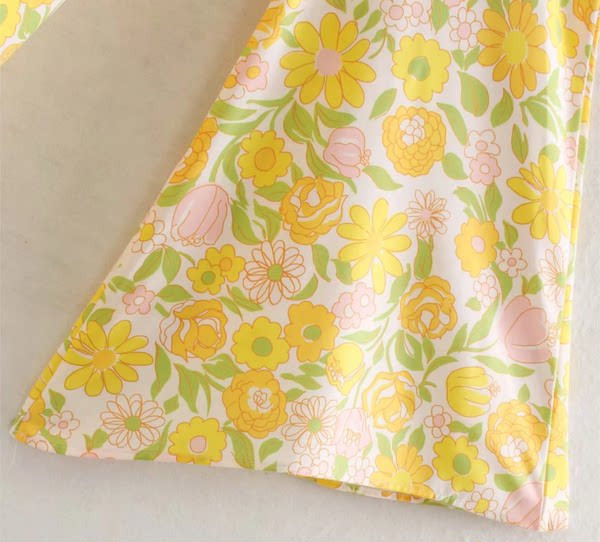 Pantaloni largi de vara cu model floral