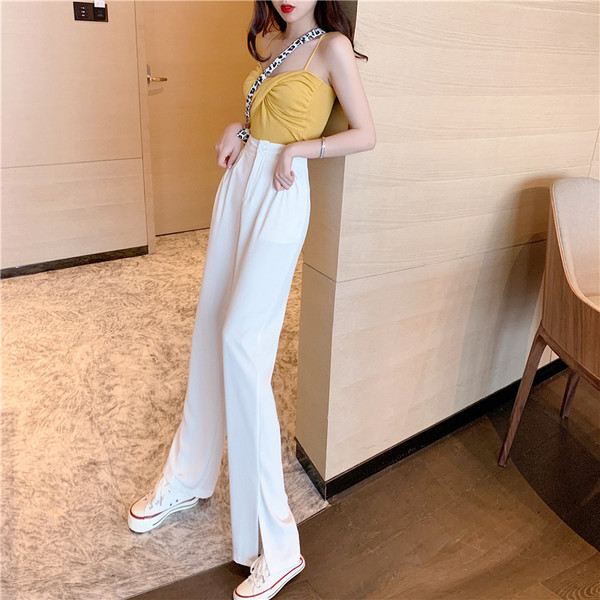 Moderne ženske hlače ravnog modela na gumbe i visokog struka