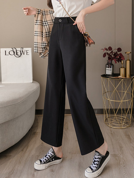 Дамски панталон - прав модел с джобове