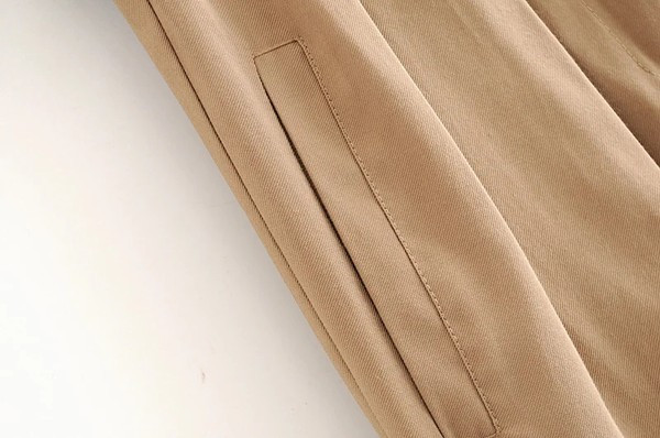 Pantaloni textile de dama cu nasturi la glezna si curea