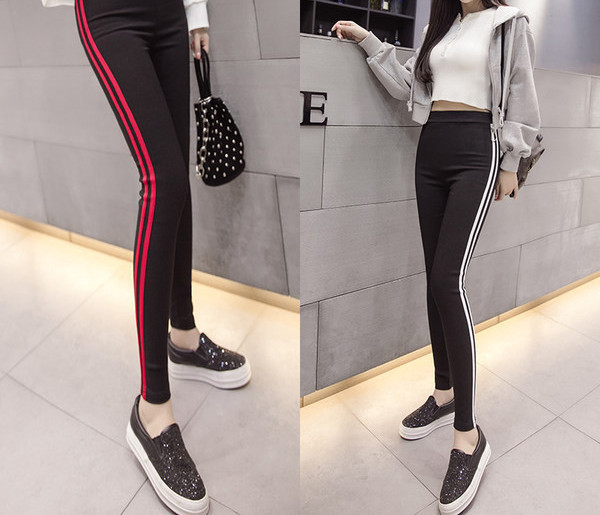 Pantaloni dama in dungi cu talie elastica