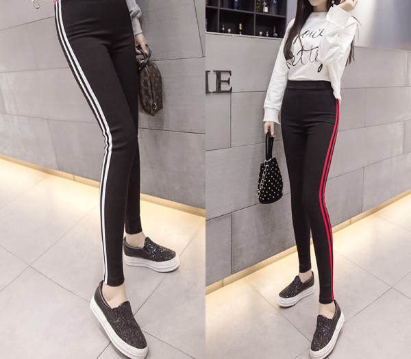 Pantaloni dama in dungi cu talie elastica