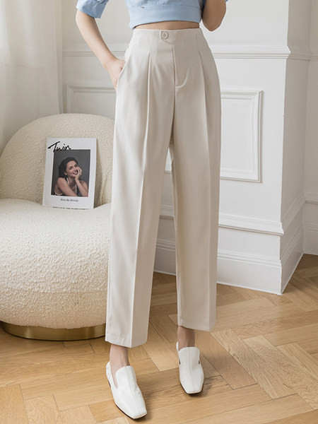 Нов модел дамски панталон в бял и черен цвят с висока талия