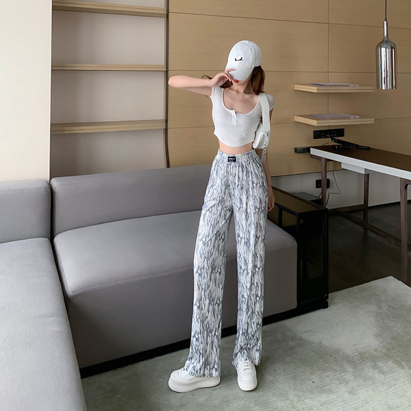 Цветен дамски панталон с ластична талия