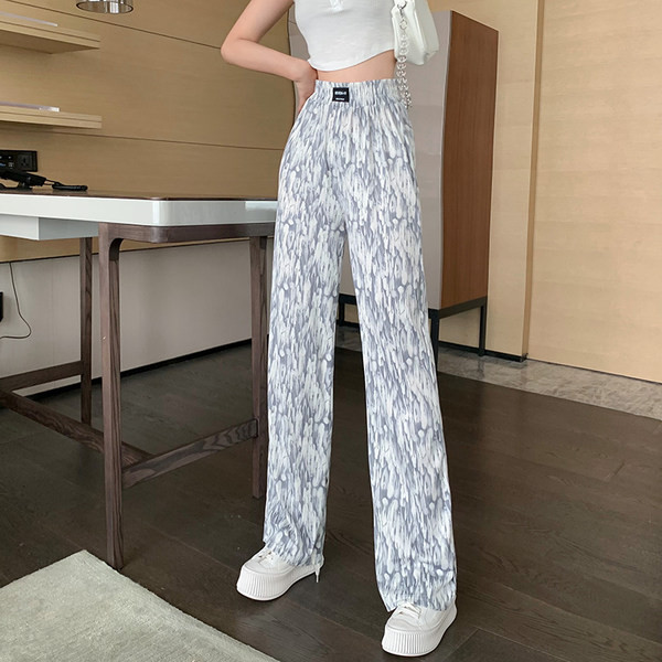 Цветен дамски панталон с ластична талия