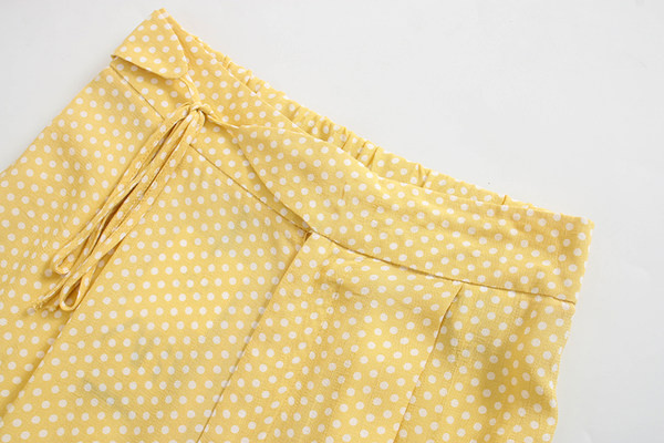 Широк модел ежедневен панталон с талия