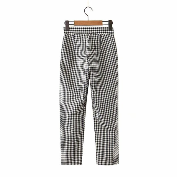 Pantaloni casual în carouri cu talie înaltă