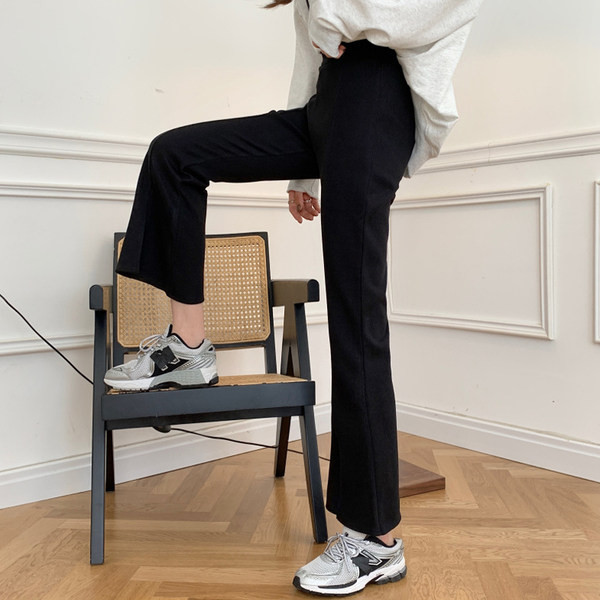 Дамски чарлстон панталон с висока талия в сив и черен цвят