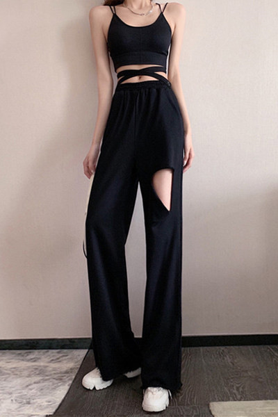 Pantaloni de dama cu o parte decupata si talie inalta