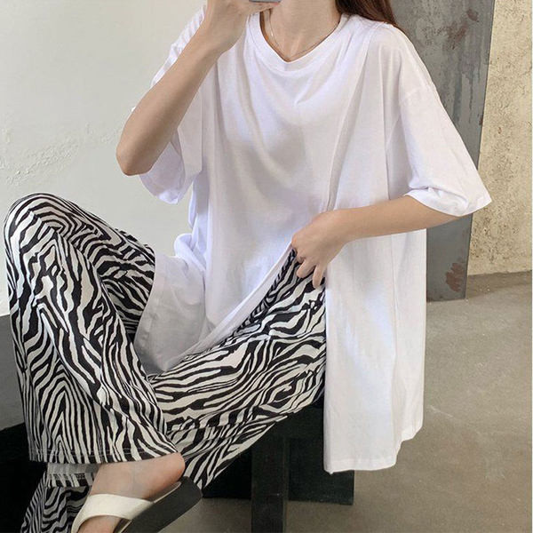 Pantaloni de dama cu animal print si talie inalta