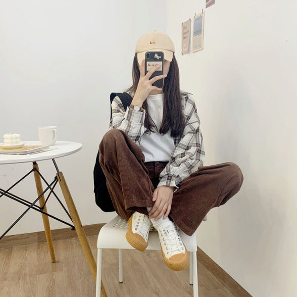 Pantaloni de dama din catifea cu talie inalta - model larg