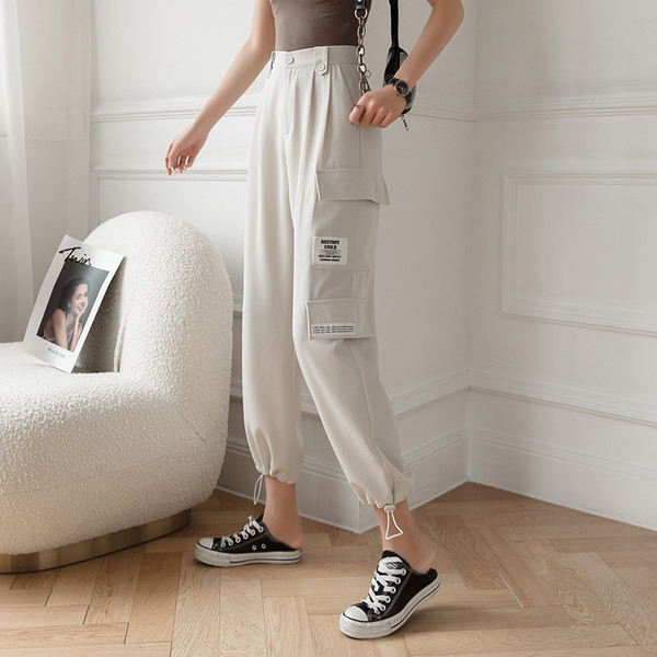 Pantaloni largi de dama cu buzunare si nasture