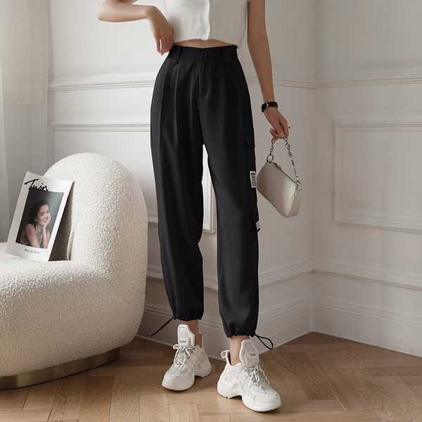 Pantaloni largi de dama cu buzunare si nasture